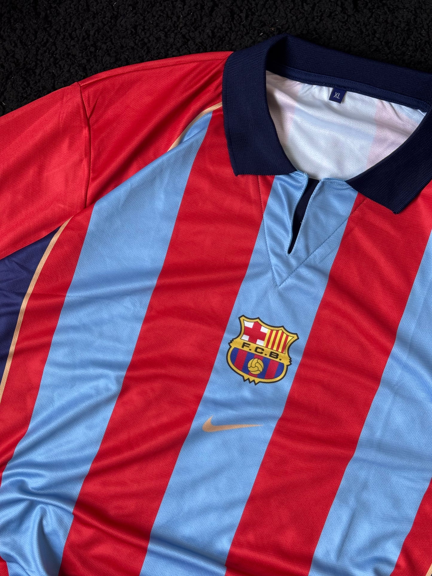 2001/2002 FCB RETRO JERSEY