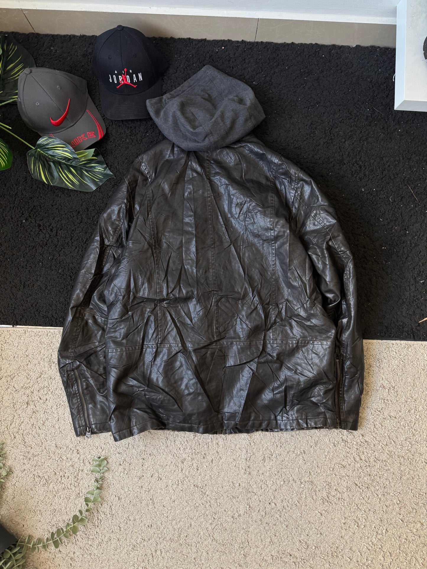 LEVIS LEATHER JACKET